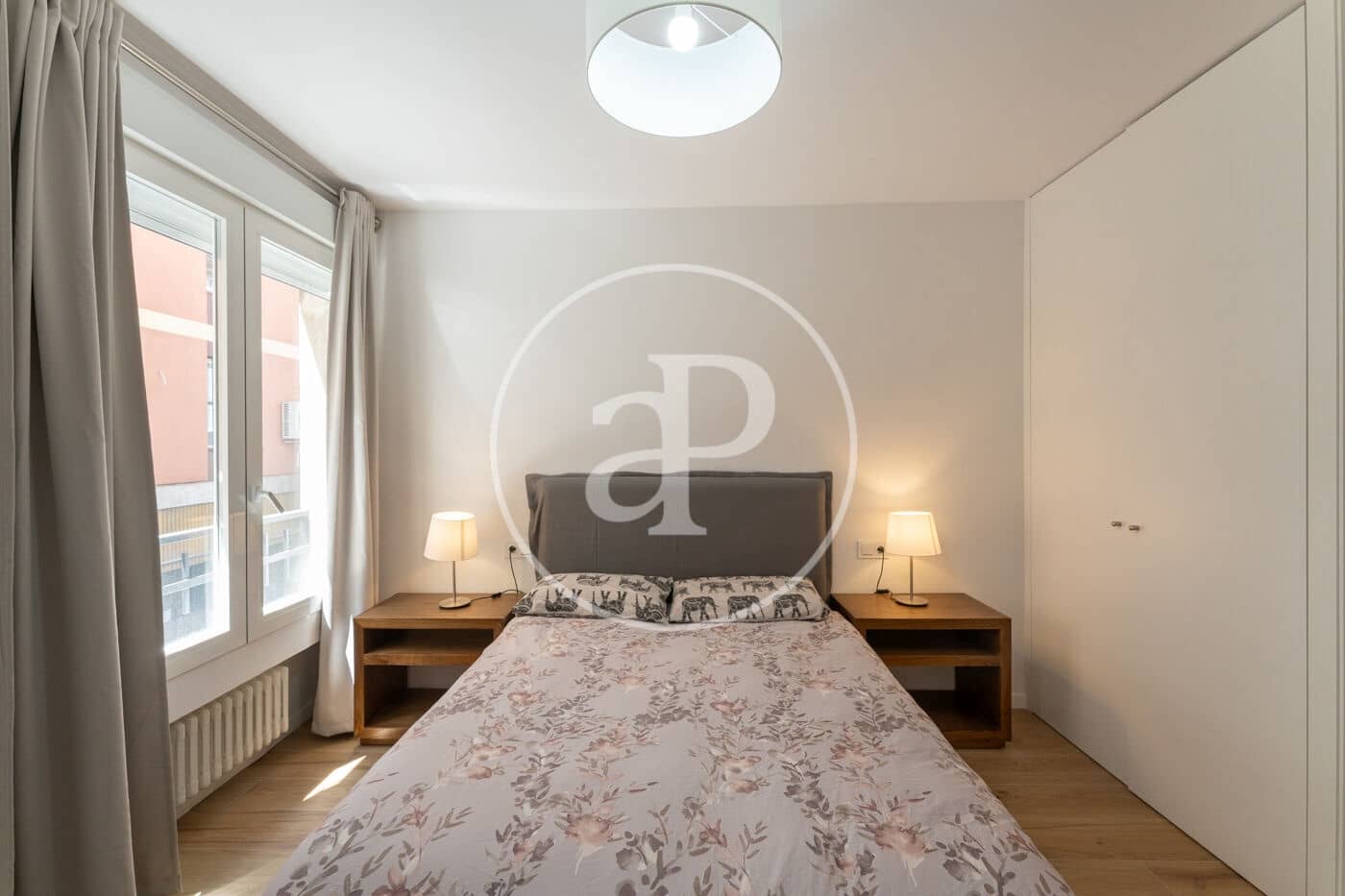 2 soveværelse Lejlighed til leje i Madrid by - € 2.300 (Ref: 9851769)