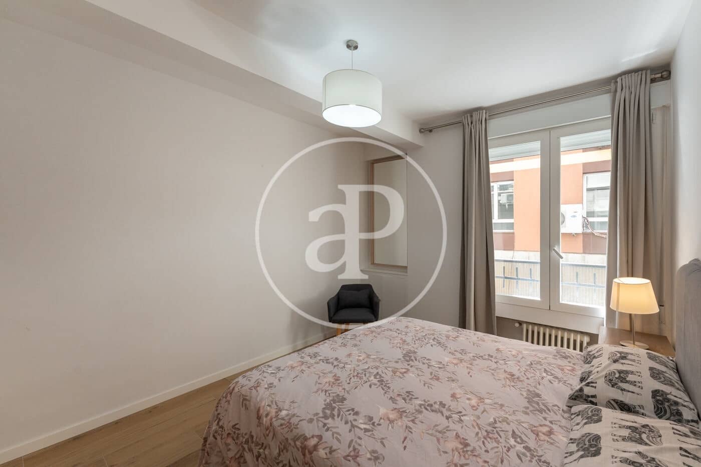 2 soveværelse Lejlighed til leje i Madrid by - € 2.300 (Ref: 9851769)