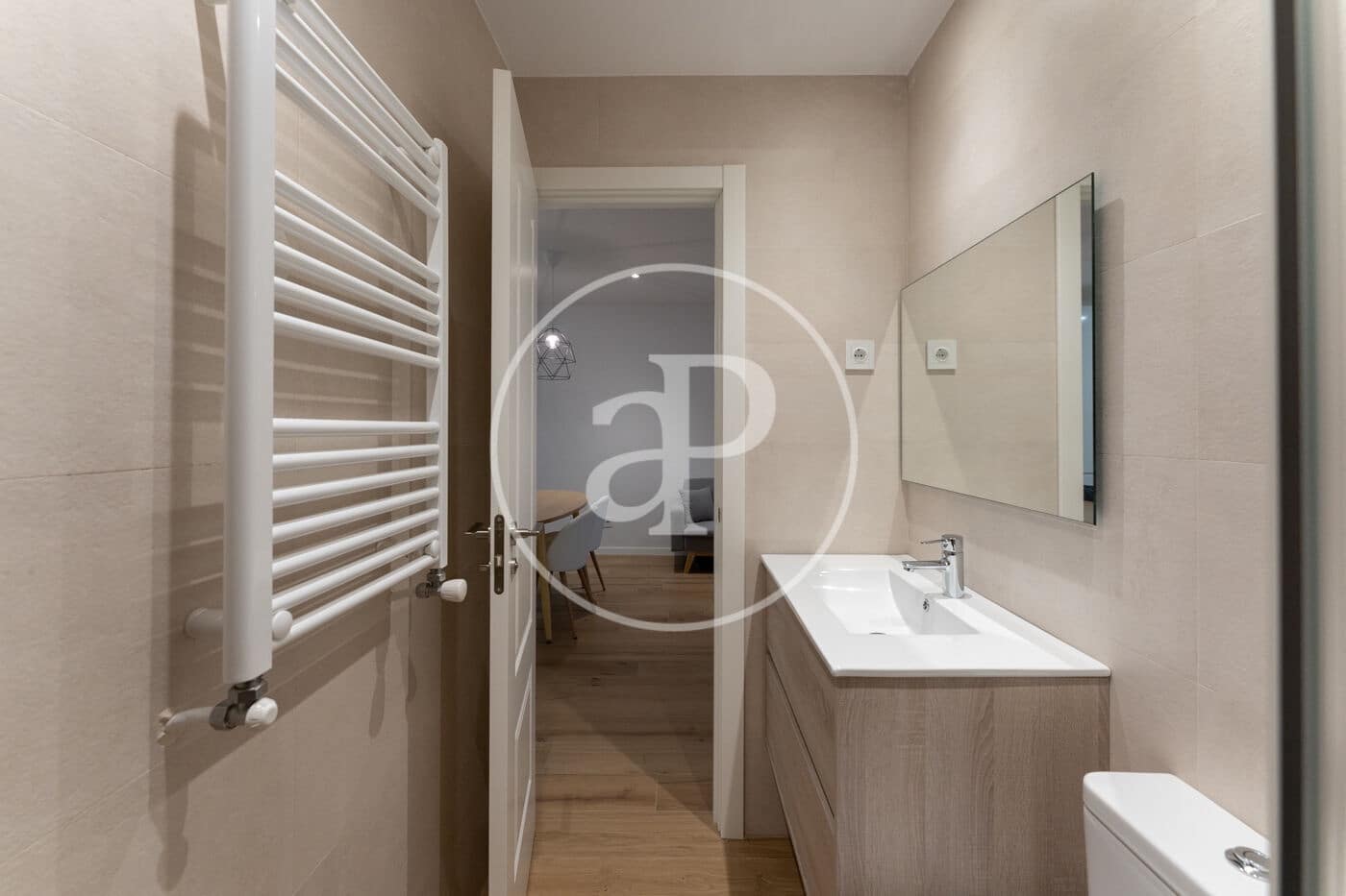2 soveværelse Lejlighed til leje i Madrid by - € 2.300 (Ref: 9851769)