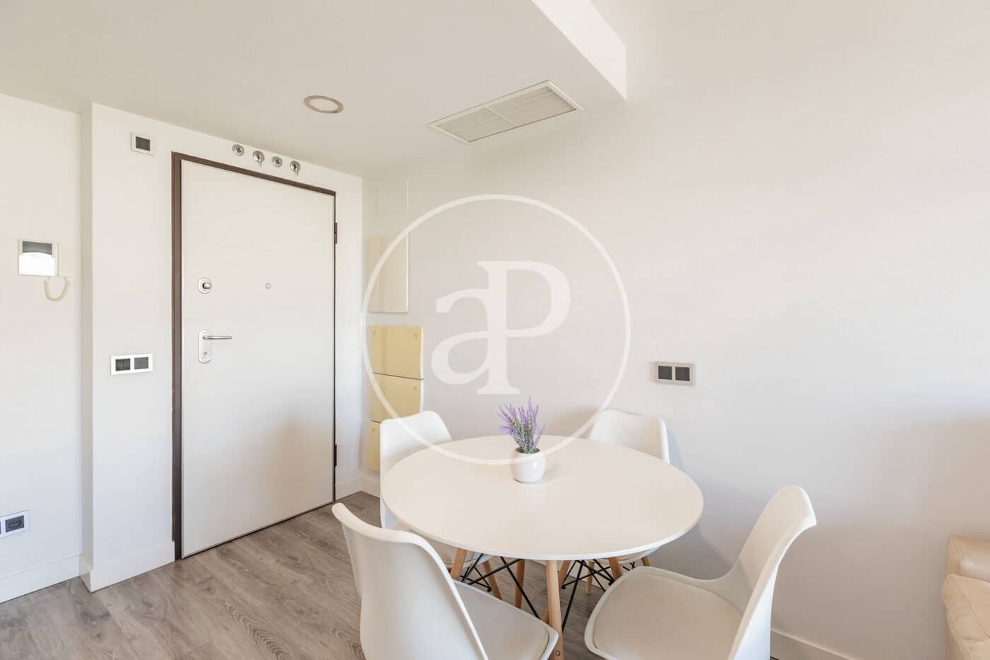 1 Zimmer Apartment zu verkaufen in Madrid Stadt mit Pool - 480.000 € (Ref: 9851770)