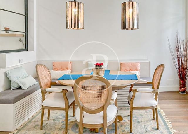 4 soveværelse Villa til leje i Ciudad Jardín, Madrid by med swimmingpool garage - € 7.900 (Ref: 9851771)