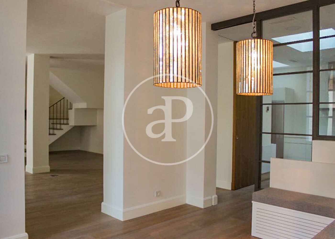 4 soveværelse Villa til leje i Madrid by med swimmingpool garage - € 7.900 (Ref: 9851771)