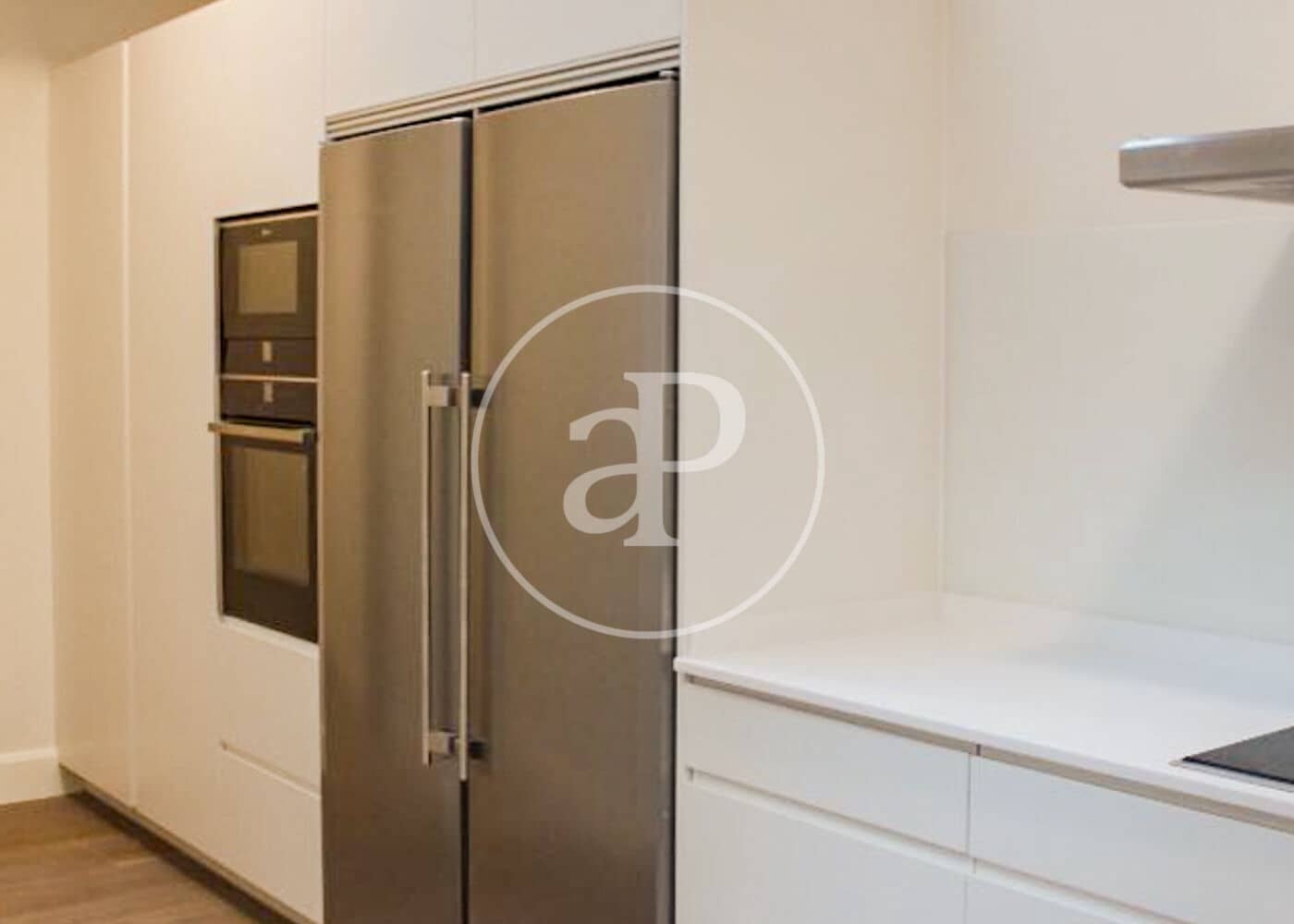 4 soveværelse Villa til leje i Madrid by med swimmingpool garage - € 7.900 (Ref: 9851771)
