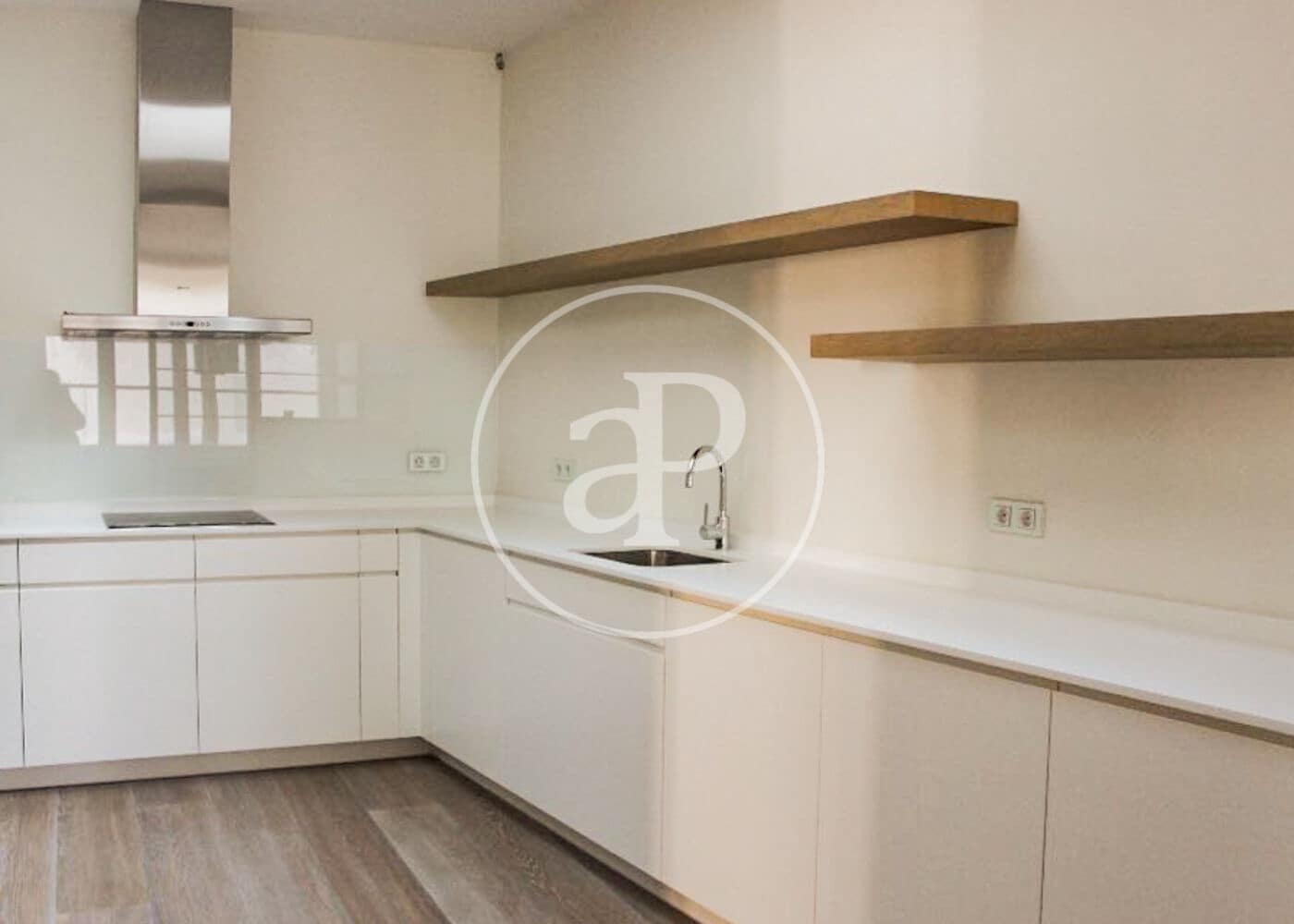 4 soveværelse Villa til leje i Madrid by med swimmingpool garage - € 7.900 (Ref: 9851771)