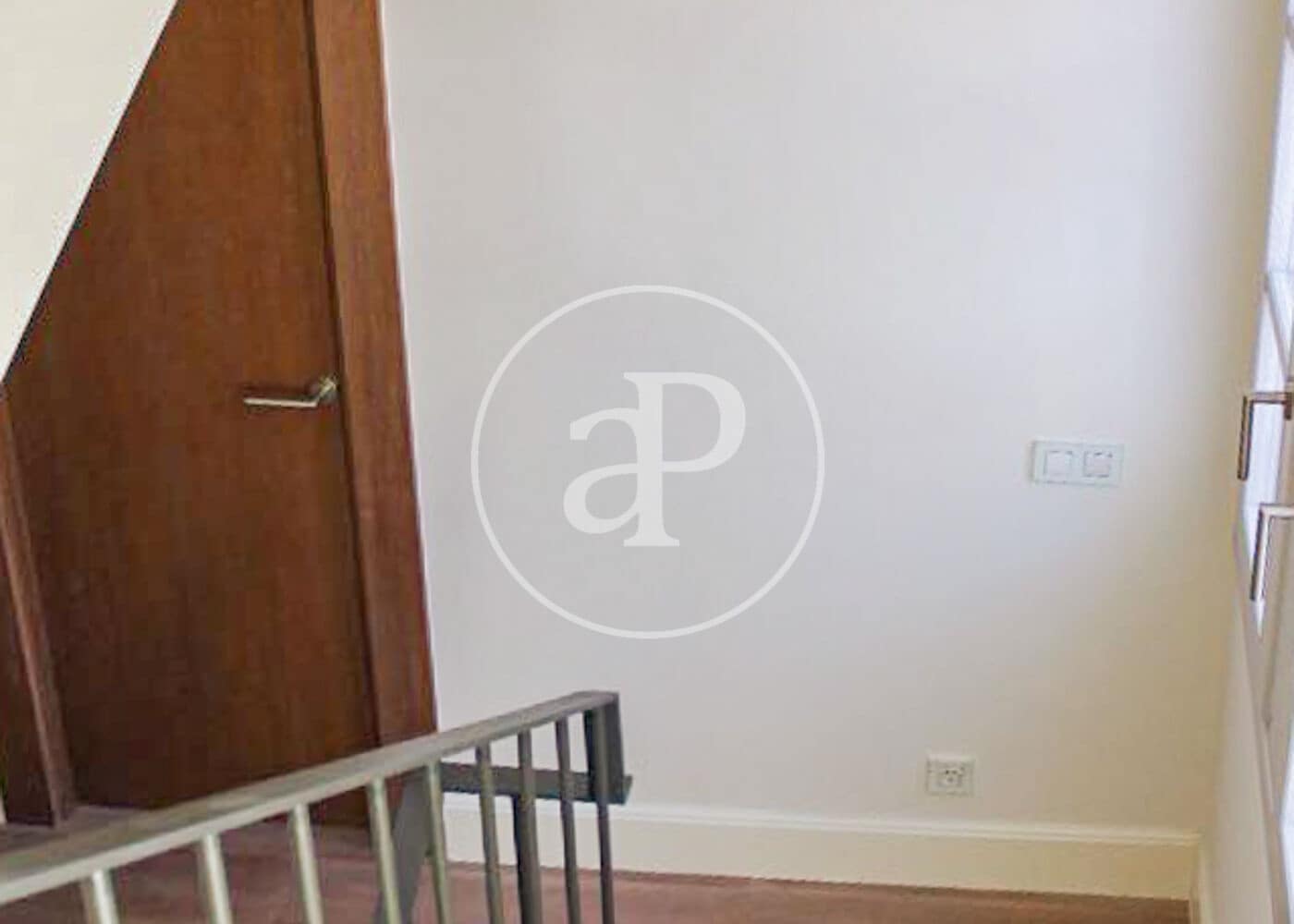 4 soveværelse Villa til leje i Madrid by med swimmingpool garage - € 7.900 (Ref: 9851771)