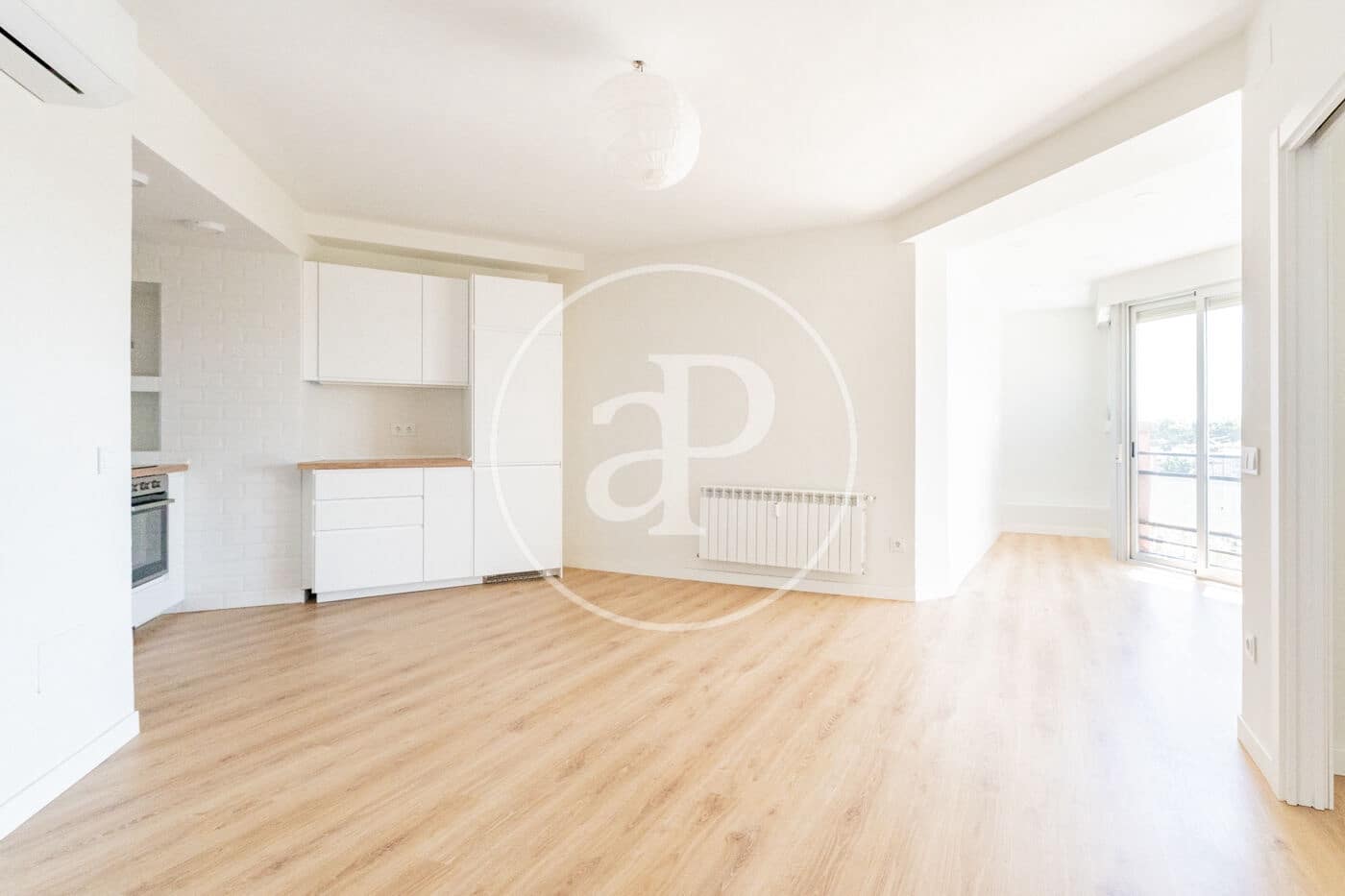 1 slaapkamer Penthouse te koop in Madrid stad - € 400.000 (Ref: 9851772)