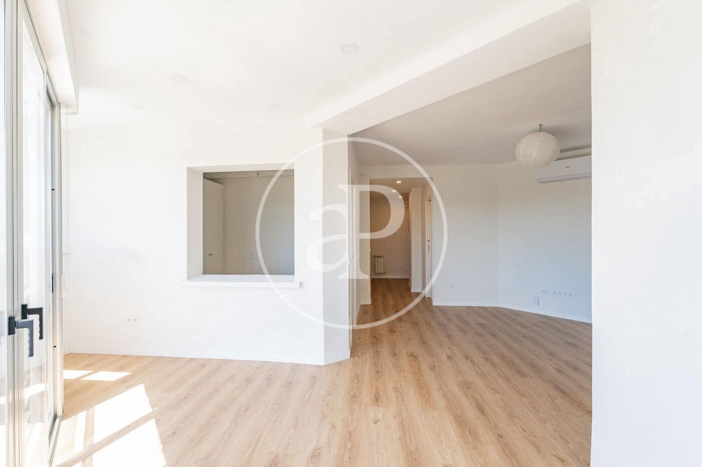 1 slaapkamer Penthouse te koop in Madrid stad - € 400.000 (Ref: 9851772)
