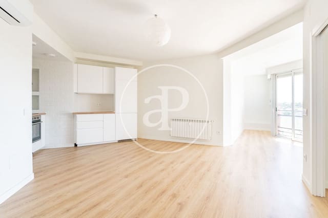 1 slaapkamer Penthouse te koop in Imperial, Madrid stad - € 400.000 (Ref: 9851772)