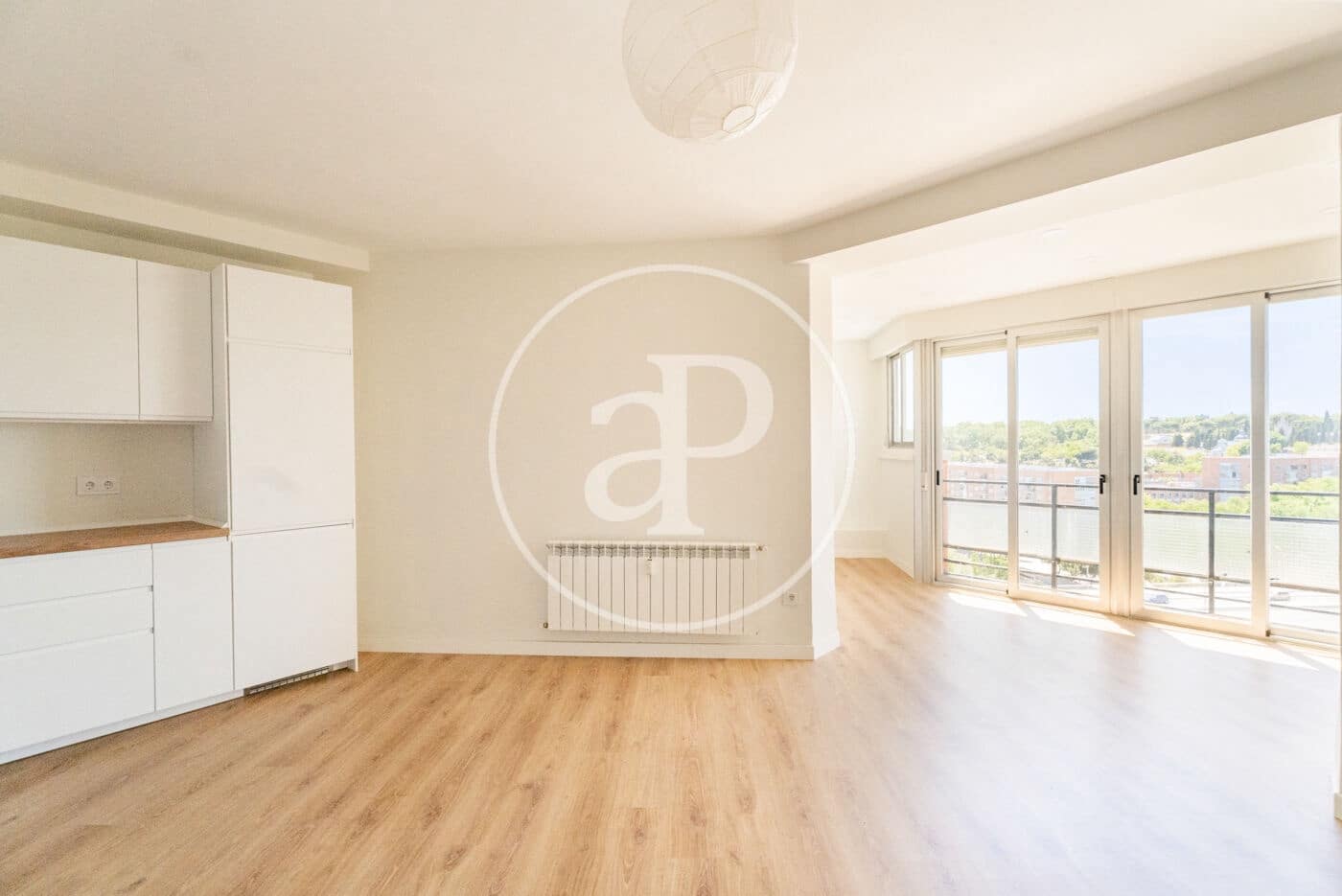 1 slaapkamer Penthouse te koop in Madrid stad - € 400.000 (Ref: 9851772)