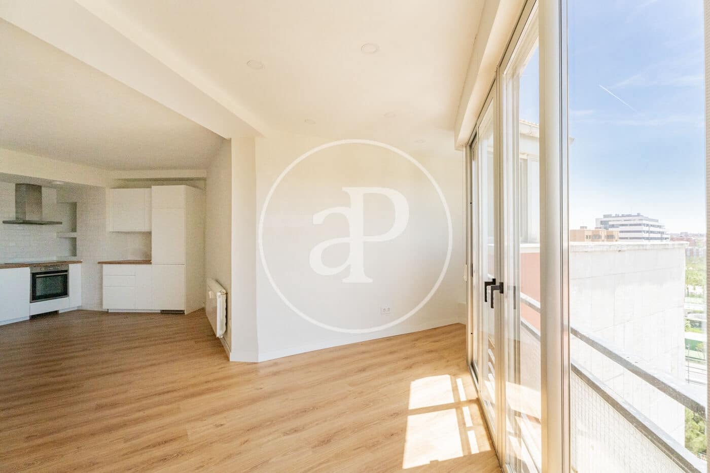 1 slaapkamer Penthouse te koop in Madrid stad - € 400.000 (Ref: 9851772)