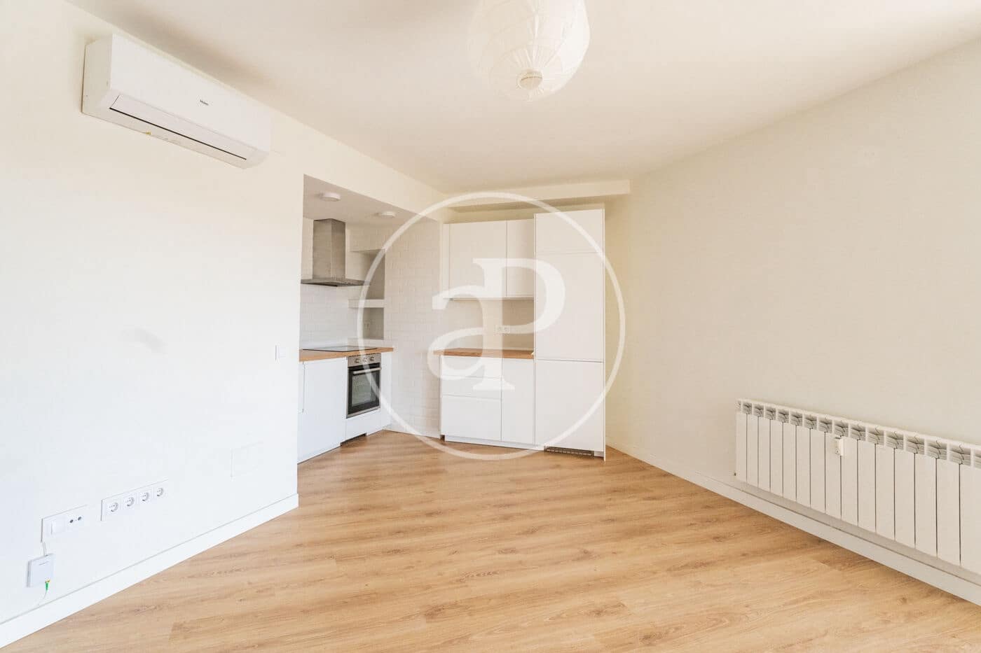 1 slaapkamer Penthouse te koop in Madrid stad - € 400.000 (Ref: 9851772)