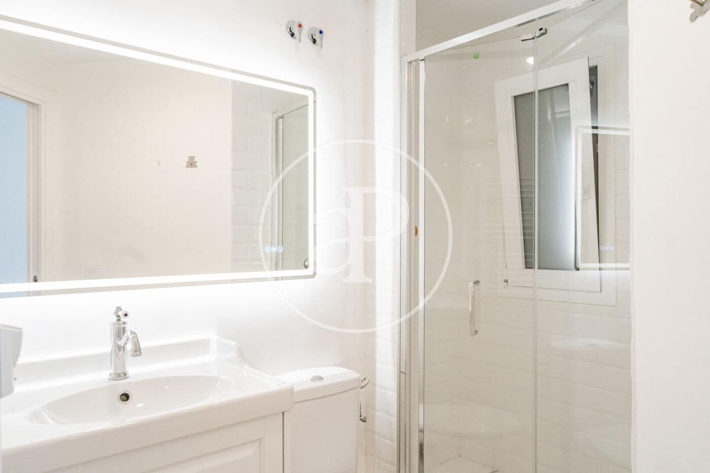1 slaapkamer Penthouse te koop in Madrid stad - € 400.000 (Ref: 9851772)