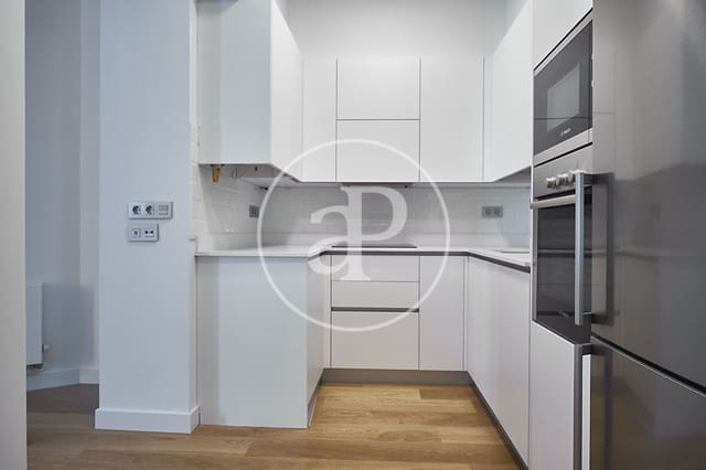 1 sovrum Lägenhet att hyra i Universidad, Madrid stad - 1 750 € (Ref: 9851775)