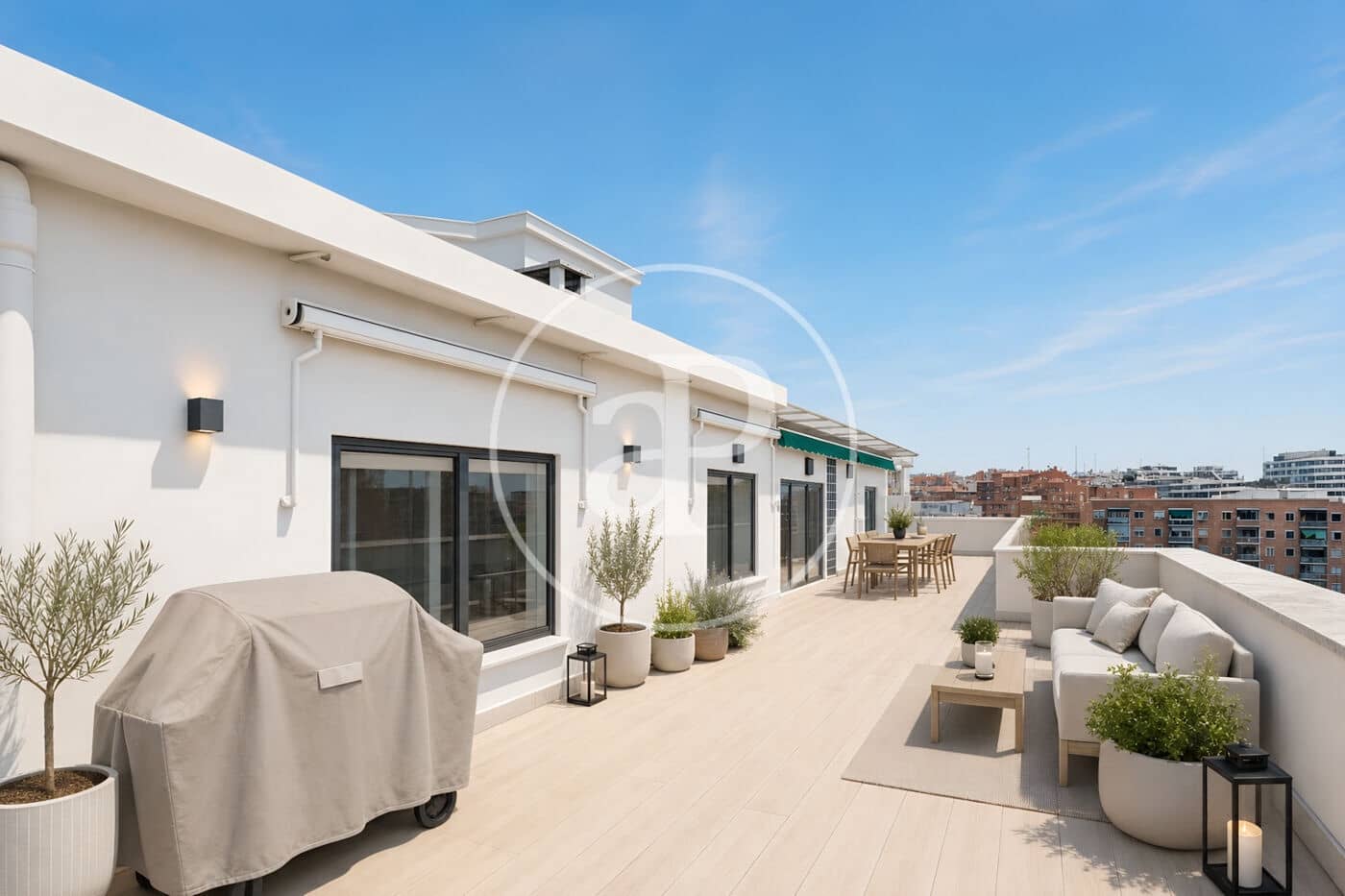 5 bedroom Penthouse for sale in Madrid city - € 1,450,000 (Ref: 9851777)