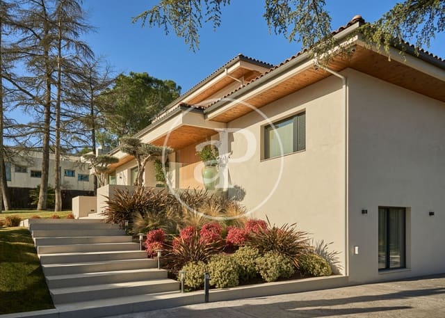 6 sypialnia Willa na sprzedaż w Boadilla del Monte z basenem - 3 970 000 € (Ref: 9851778)