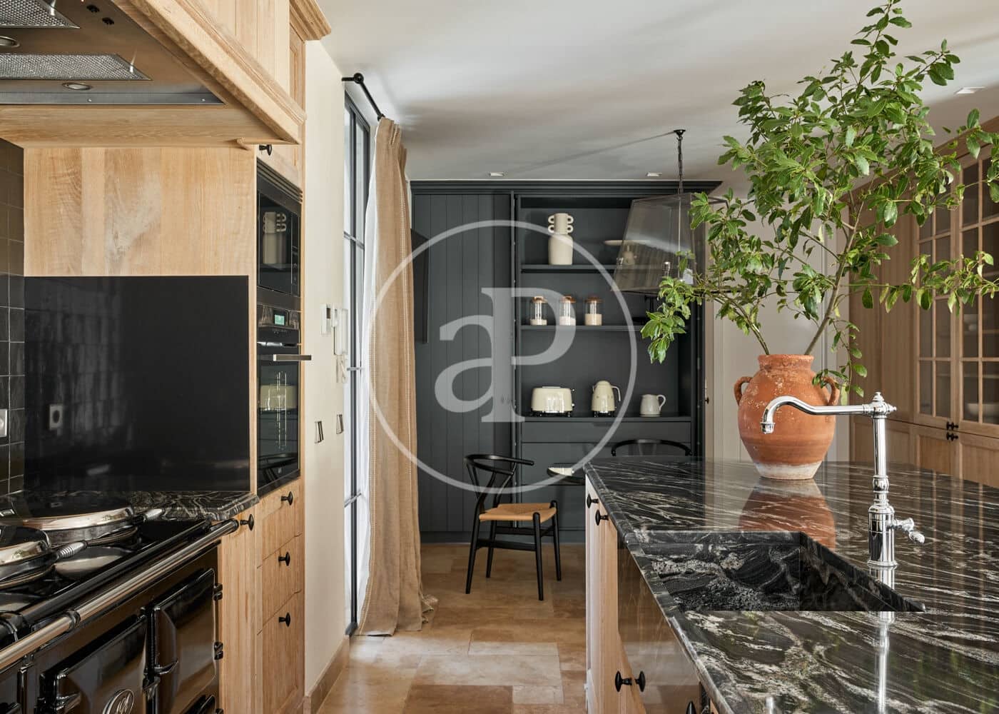 6 bedroom Villa for sale in Boadilla del Monte with pool - € 3,970,000 (Ref: 9851778)
