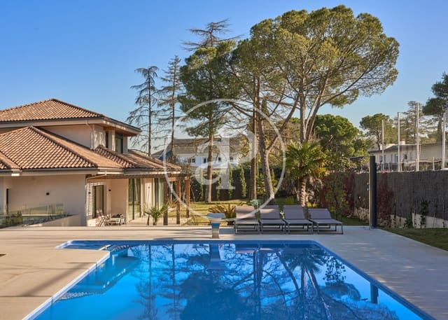 6 sypialnia Willa na sprzedaż w Boadilla del Monte z basenem - 3 970 000 € (Ref: 9851778)