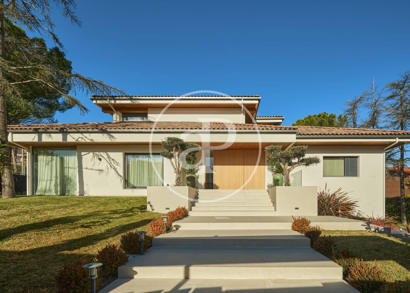 6 bedroom Villa for sale in Boadilla del Monte with pool - € 3,970,000 (Ref: 9851778)