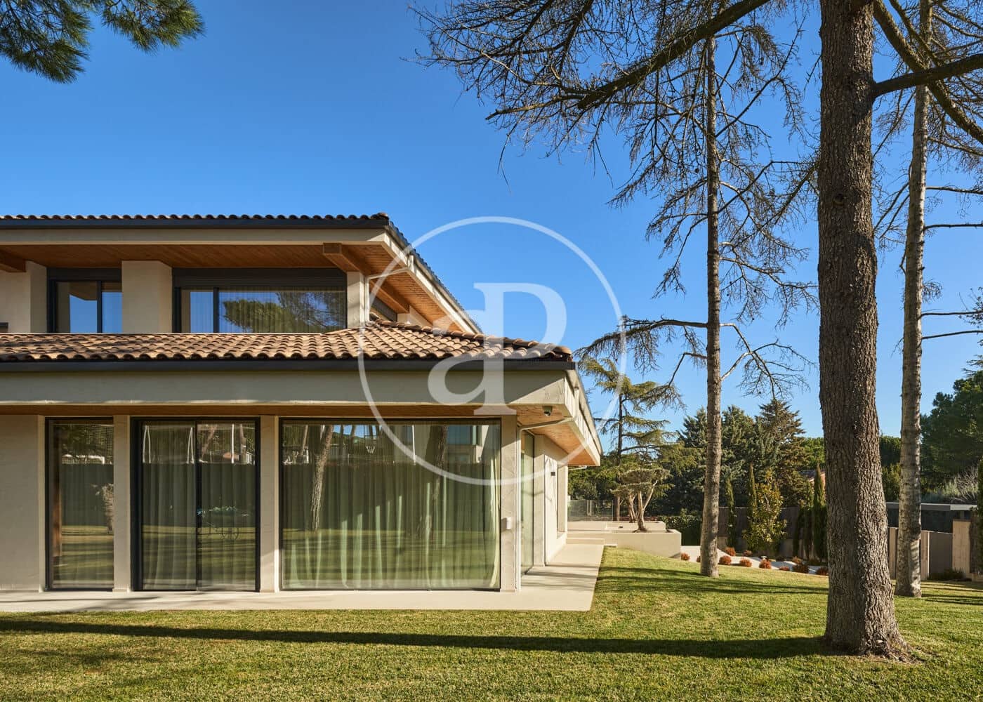 6 bedroom Villa for sale in Boadilla del Monte with pool - € 3,970,000 (Ref: 9851778)