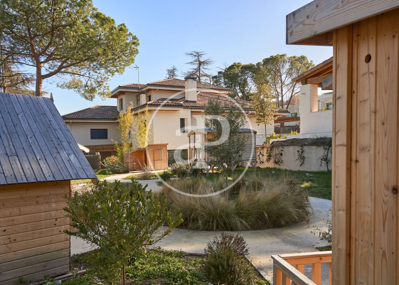 6 bedroom Villa for sale in Boadilla del Monte with pool - € 3,970,000 (Ref: 9851778)