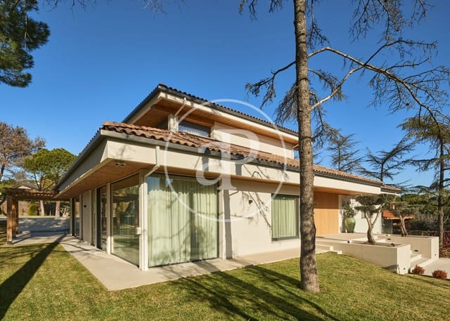 6 sypialnia Willa na sprzedaż w Boadilla del Monte z basenem - 3 970 000 € (Ref: 9851778)