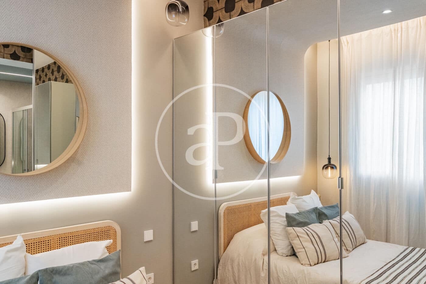 Apartamento de 2 habitaciones en Madrid ciudad en venta - 500.000 € (Ref: 9851779)