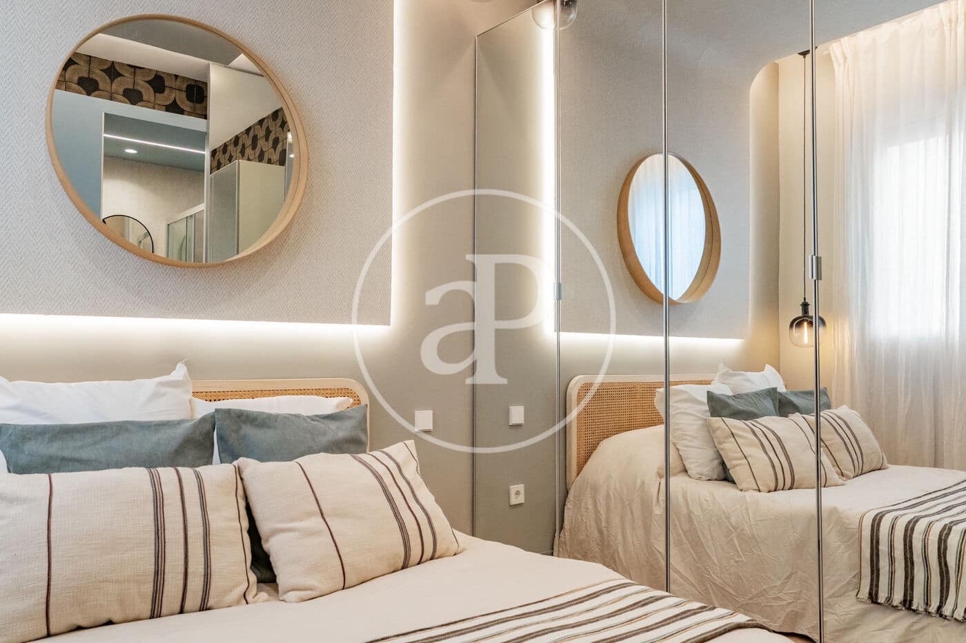 Apartamento de 2 habitaciones en Madrid ciudad en venta - 500.000 € (Ref: 9851779)