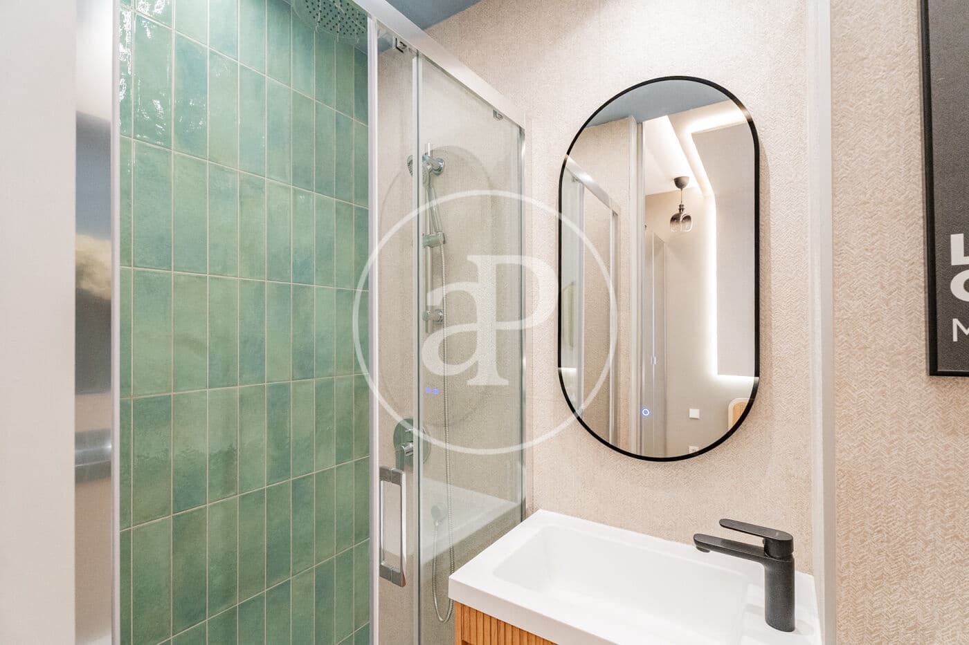 Apartamento de 2 habitaciones en Madrid ciudad en venta - 500.000 € (Ref: 9851779)