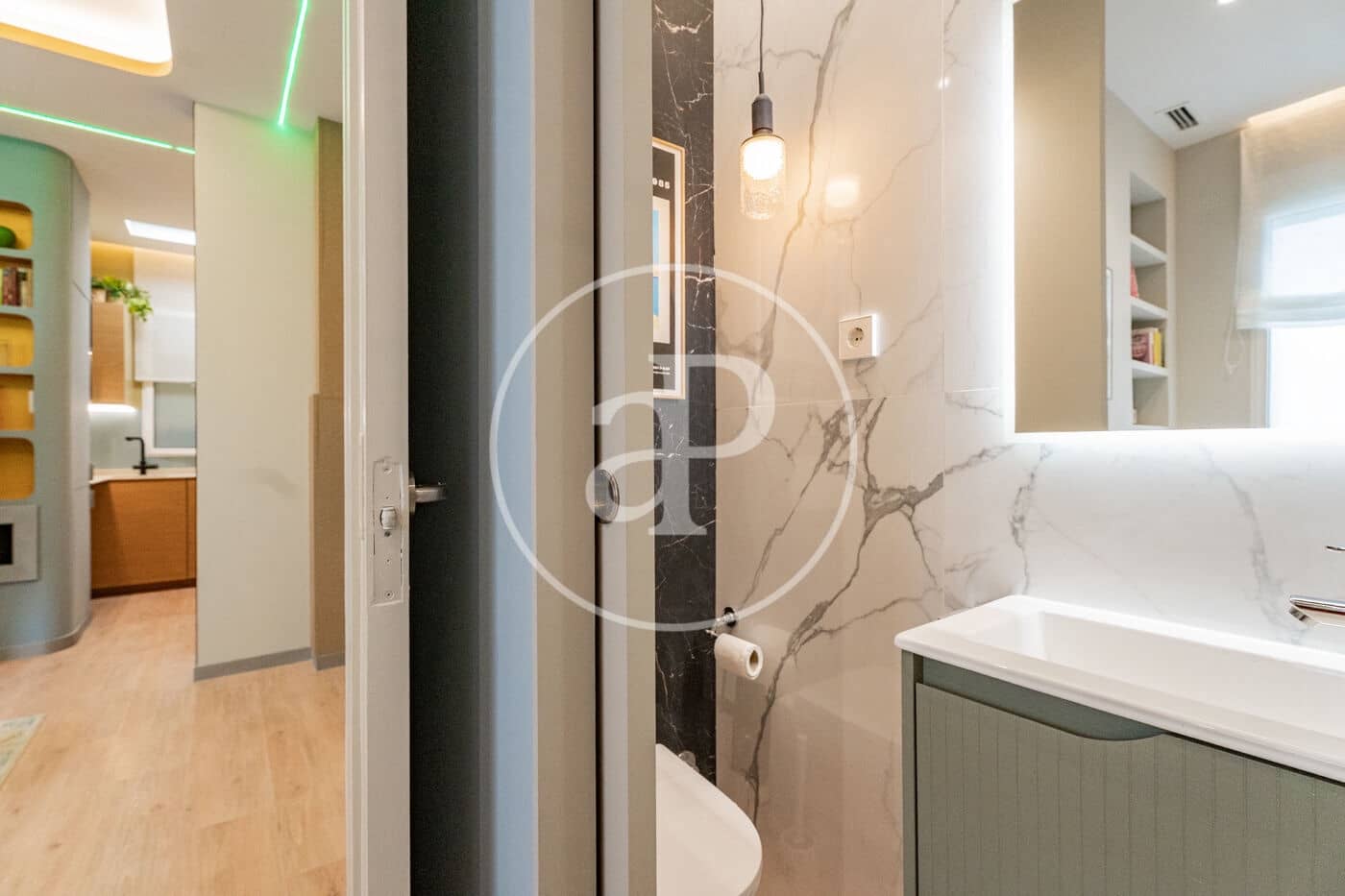 Apartamento de 2 habitaciones en Madrid ciudad en venta - 500.000 € (Ref: 9851779)