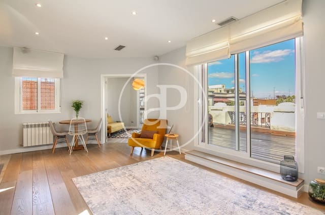 Apartamento de 2 habitaciones en Almagro, Madrid ciudad en alquiler - 2.500 € (Ref: 9855471)
