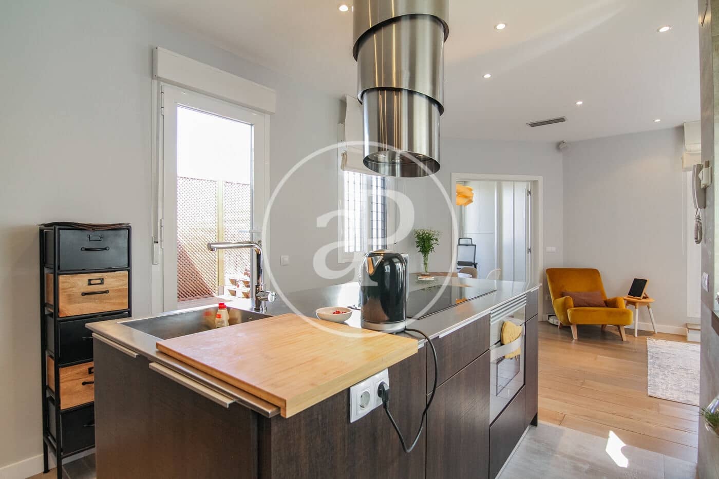 2 bedroom Apartment for rent in Madrid city - € 2,500 (Ref: 9855471)