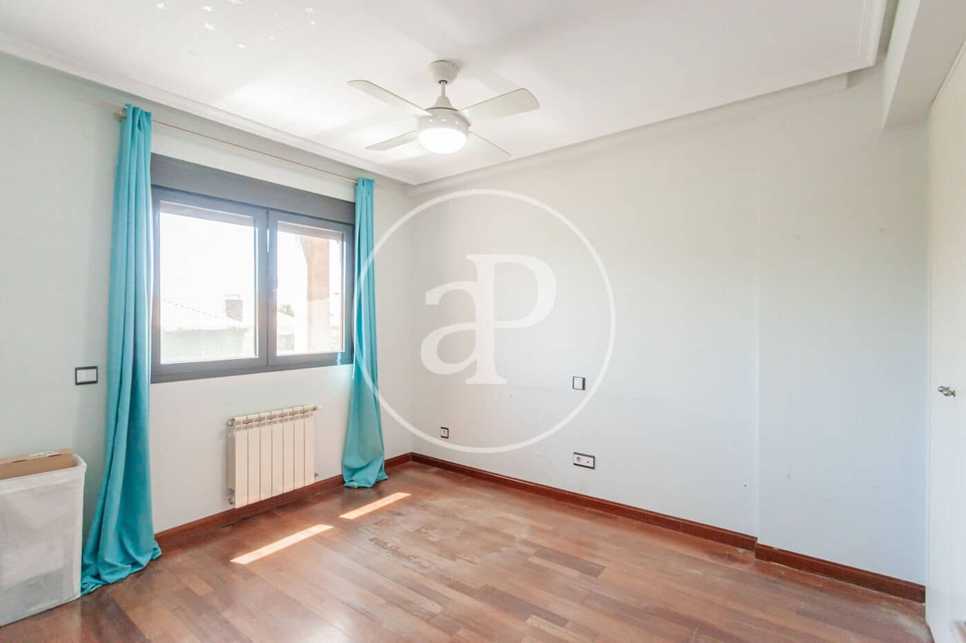 6 sypialnia Willa na sprzedaż w Miasto Madryt z basenem - 1 975 000 € (Ref: 9855475)