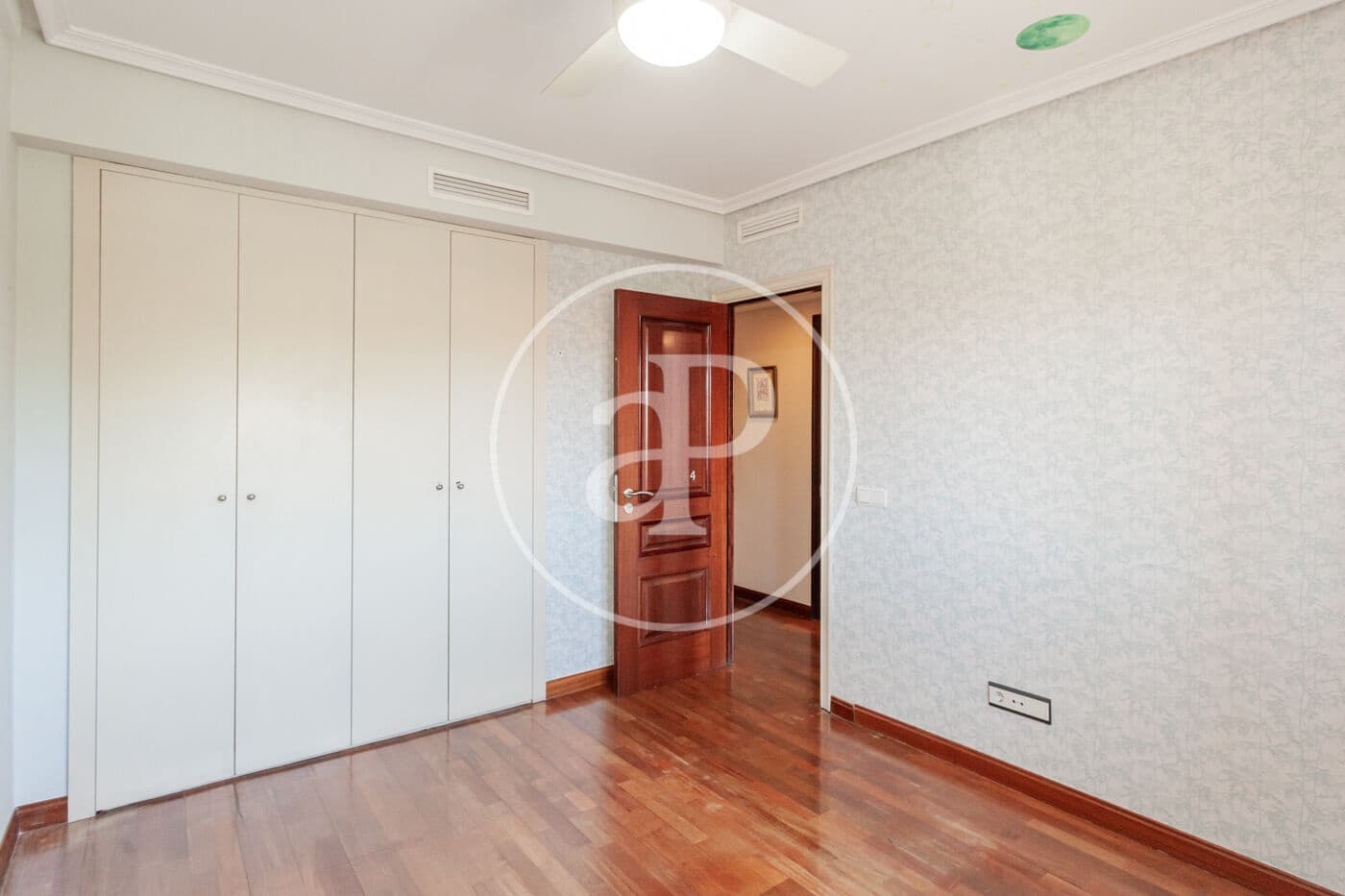 6 sypialnia Willa na sprzedaż w Miasto Madryt z basenem - 1 975 000 € (Ref: 9855475)