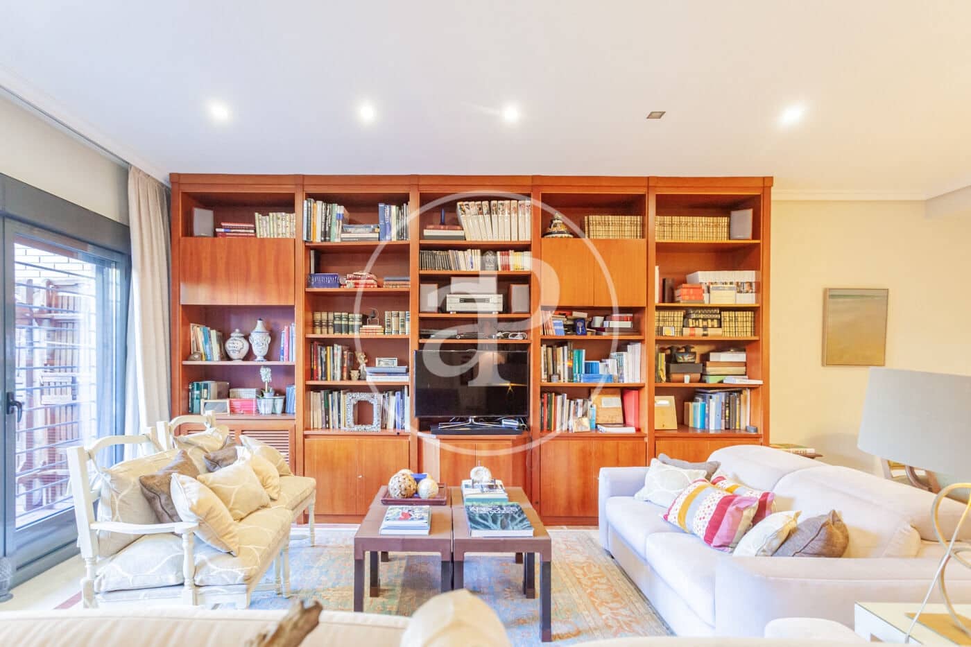 6 bedroom Villa for sale in Madrid city with pool garage - € 1,790,000 (Ref: 9855475)