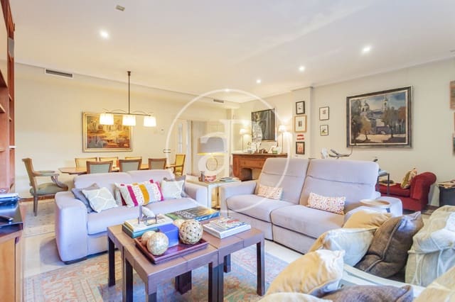 6 sovrum Villa till salu i Aravaca, Madrid stad med pool garage - 1 790 000 € (Ref: 9855475)
