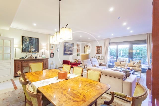 6 sovrum Villa till salu i Aravaca, Madrid stad med pool garage - 1 790 000 € (Ref: 9855475)
