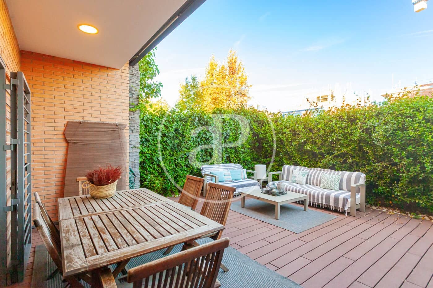 6 bedroom Villa for sale in Madrid city with pool garage - € 1,790,000 (Ref: 9855475)