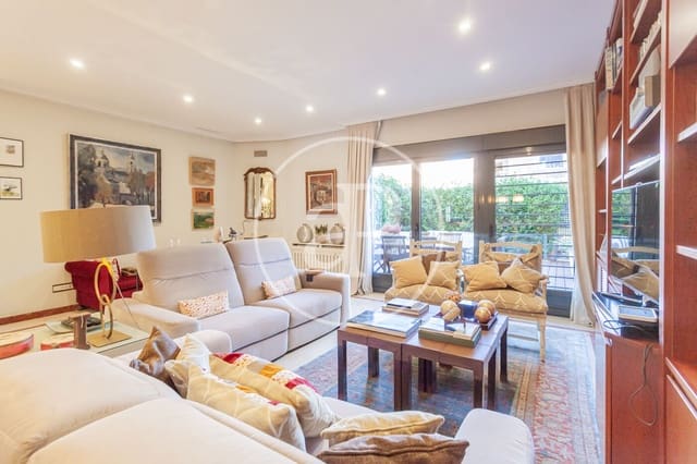 6 sovrum Villa till salu i Aravaca, Madrid stad med pool garage - 1 790 000 € (Ref: 9855475)