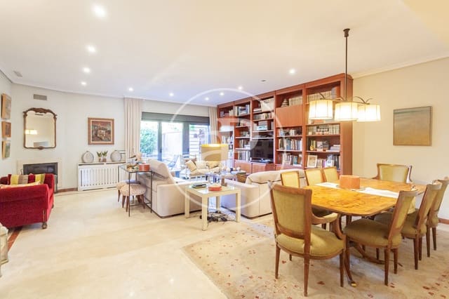 6 sovrum Villa till salu i Aravaca, Madrid stad med pool garage - 1 790 000 € (Ref: 9855475)