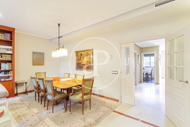 6 sovrum Villa till salu i Aravaca, Madrid stad med pool garage - 1 790 000 € (Ref: 9855475)