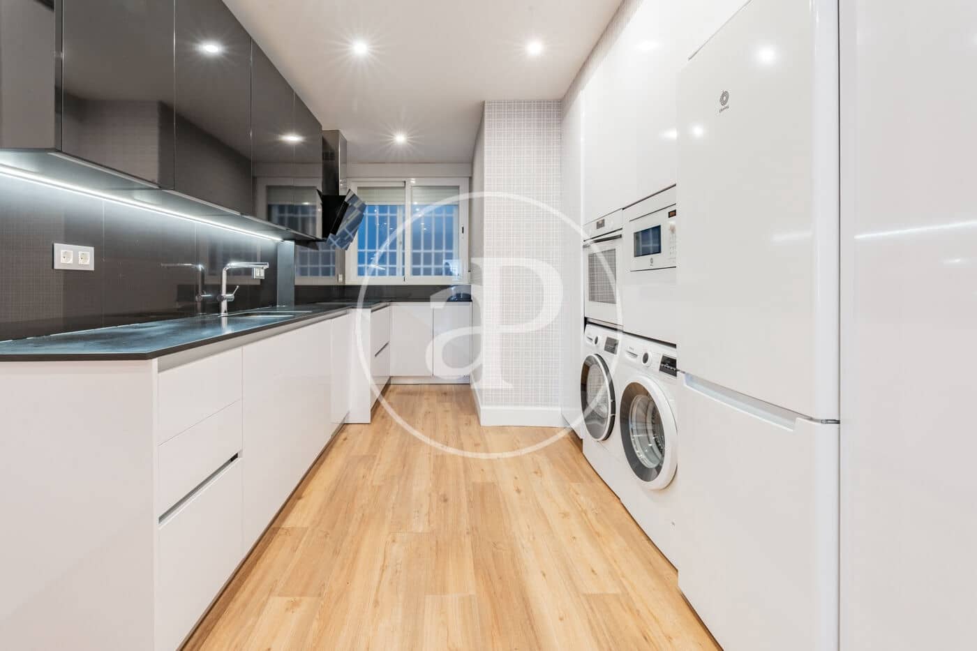 4 bedroom Apartment for sale in Madrid city - € 3,000,000 (Ref: 9855478)