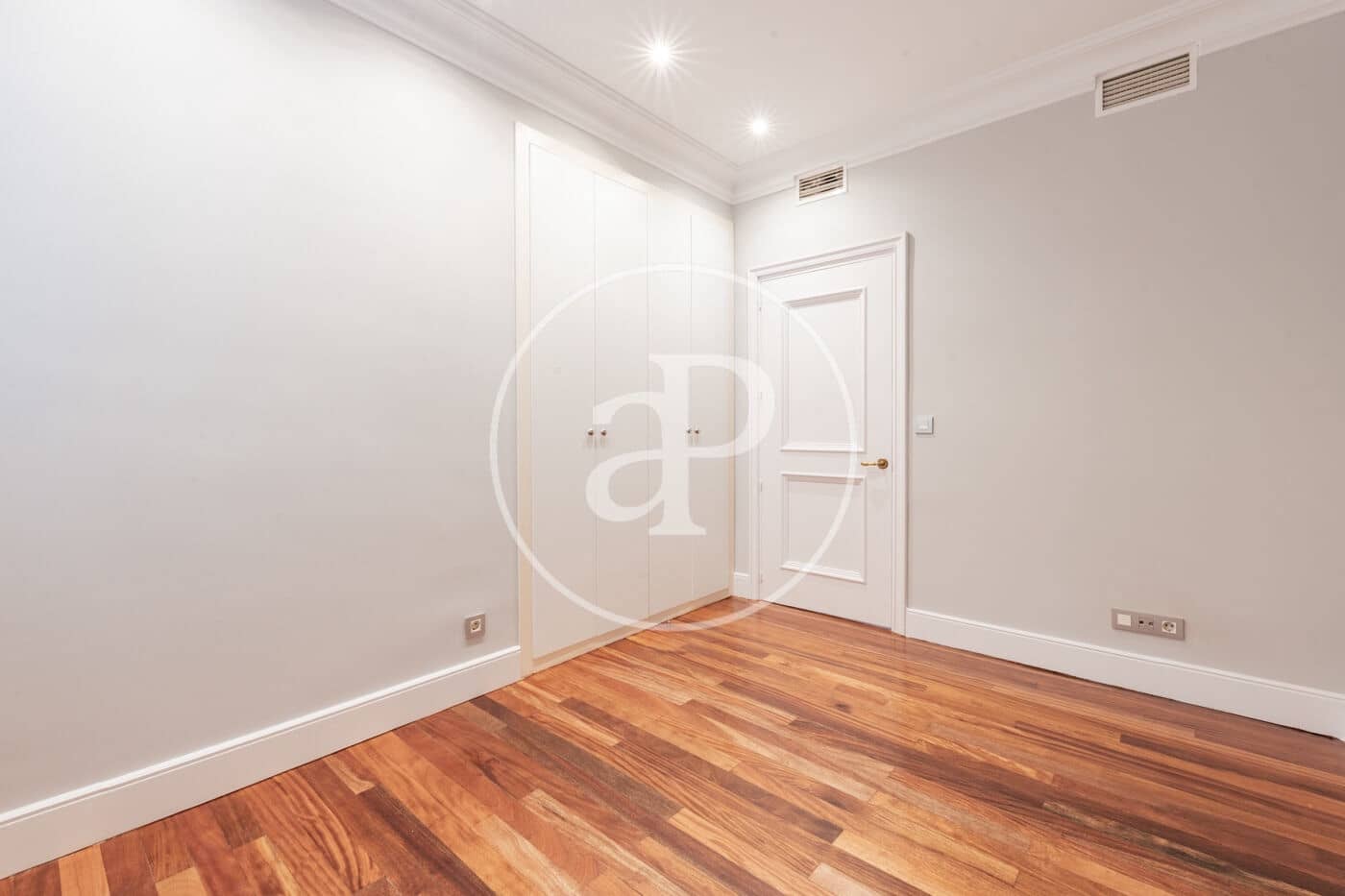 4 bedroom Apartment for sale in Madrid city - € 3,000,000 (Ref: 9855478)