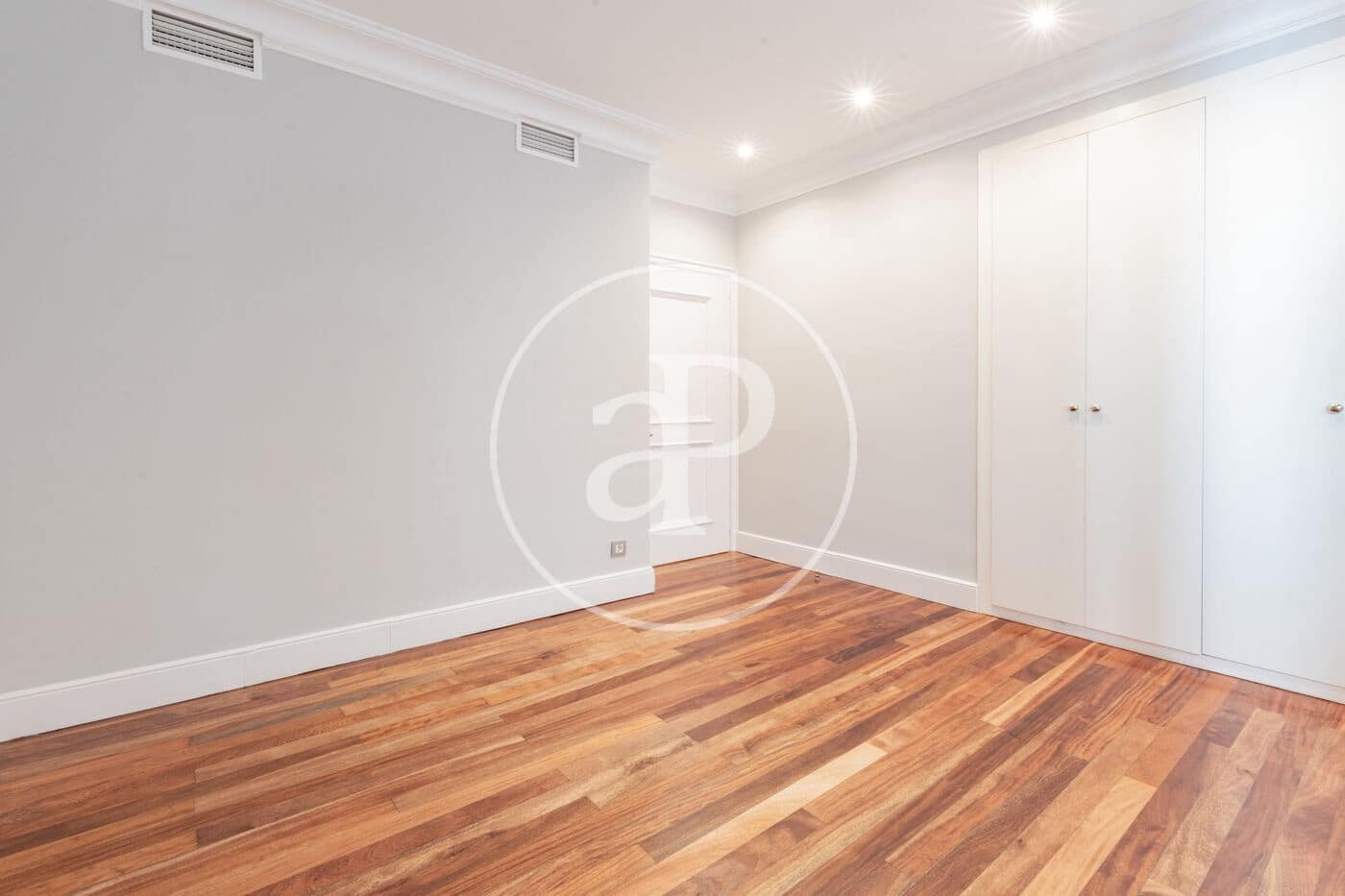 4 bedroom Apartment for sale in Madrid city - € 3,000,000 (Ref: 9855478)