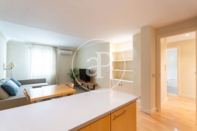 2 soverom Leilighet til leie i Jerónimos, Madrid by med garasje - € 1 800 (Ref: 9860112)