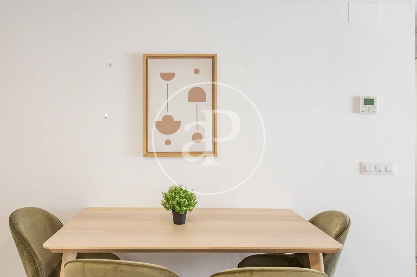 2 soveværelse Lejlighed til leje i Madrid by - € 2.550 (Ref: 9860113)