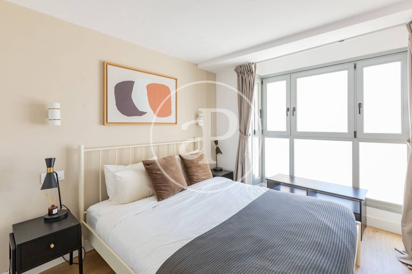 2 soveværelse Lejlighed til leje i Madrid by - € 2.550 (Ref: 9860113)