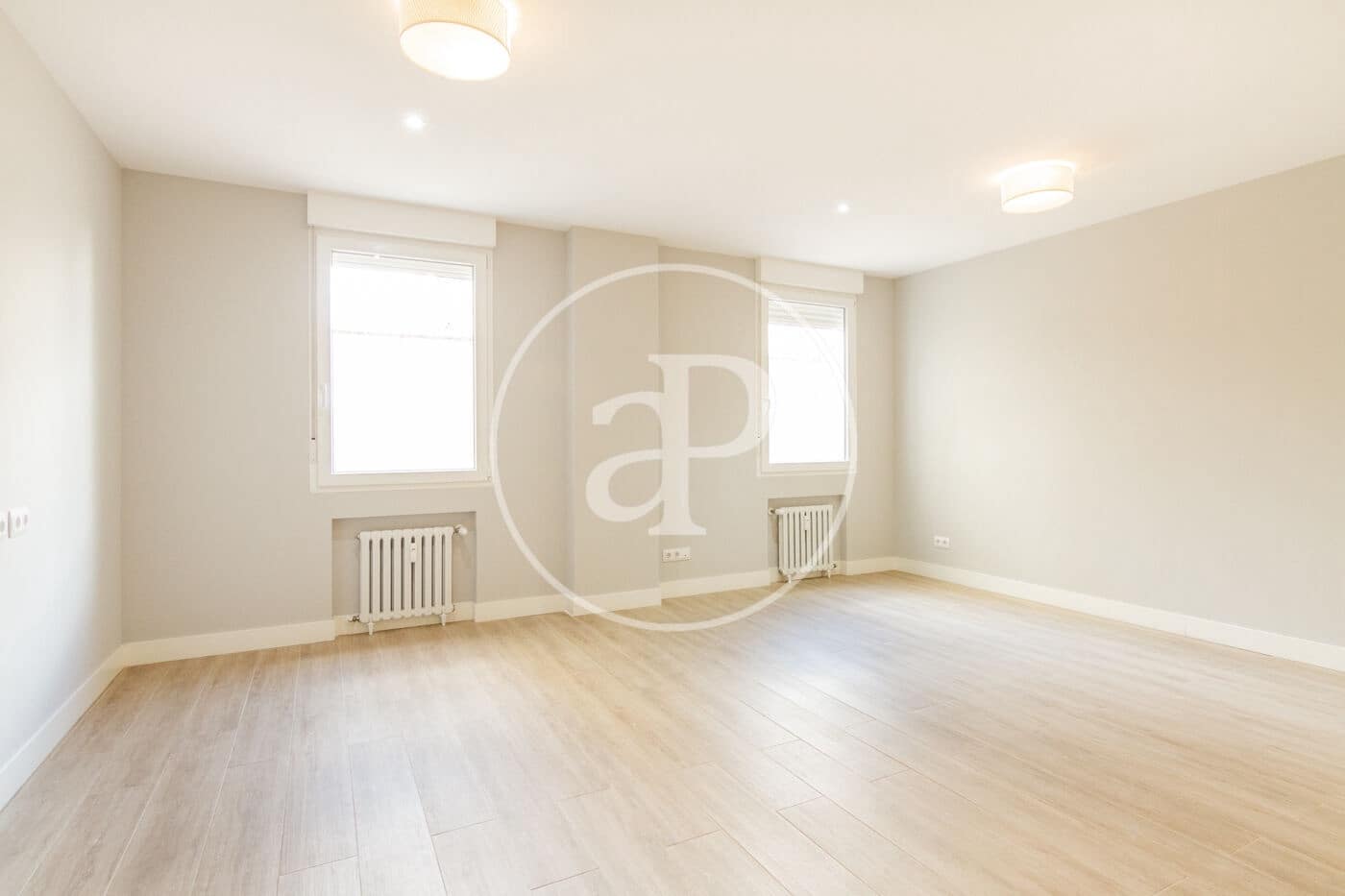 3 bedroom Apartment for rent in Madrid city - € 3,200 (Ref: 9860114)