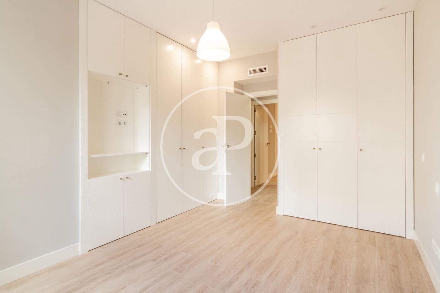 3 bedroom Apartment for rent in Madrid city - € 3,200 (Ref: 9860114)