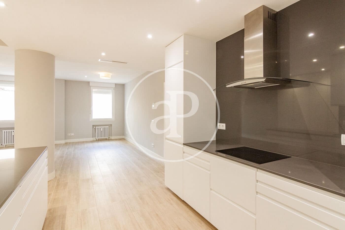 3 bedroom Apartment for rent in Madrid city - € 3,200 (Ref: 9860114)
