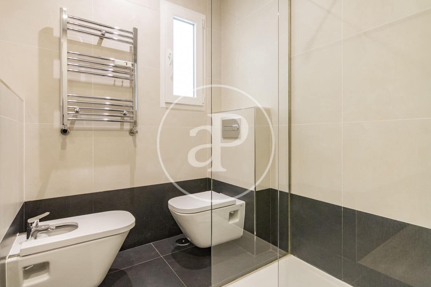 3 bedroom Apartment for rent in Madrid city - € 3,200 (Ref: 9860114)